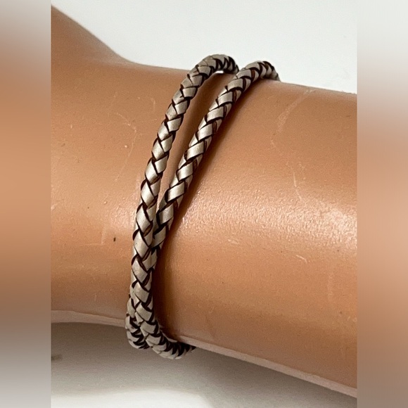 Pandora Brown & White Braided Leather Sterling Silver Clasp Double Wrap Bracelet - Picture 8 of 10